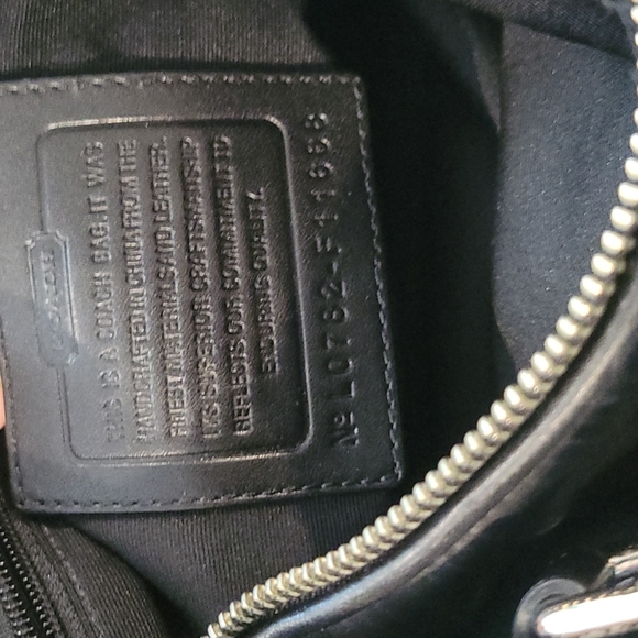 Coach Handbag with dust bag - Picture 3 of 5